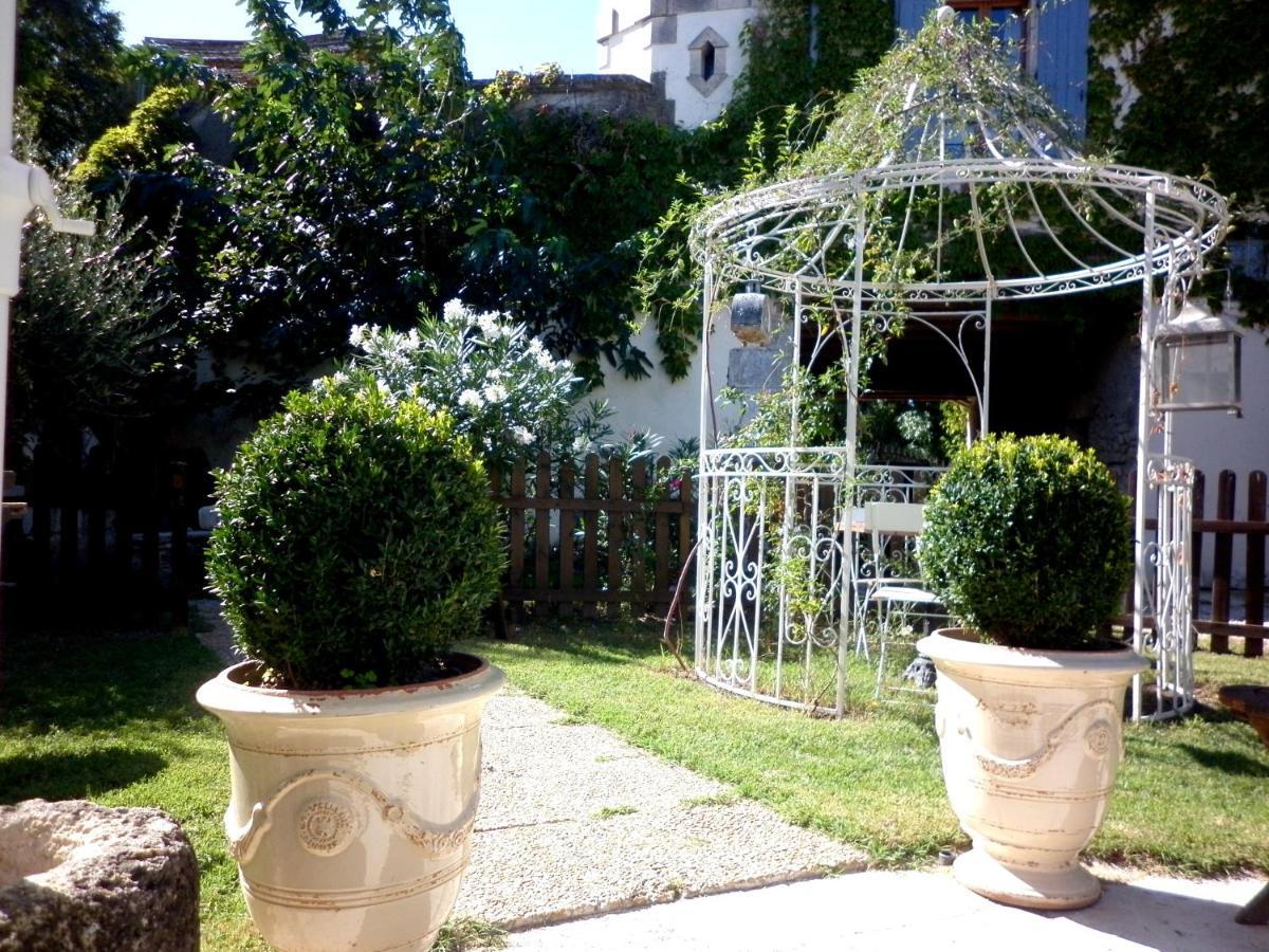Bed and Breakfast Les Deux Tours Brignon Exteriér fotografie